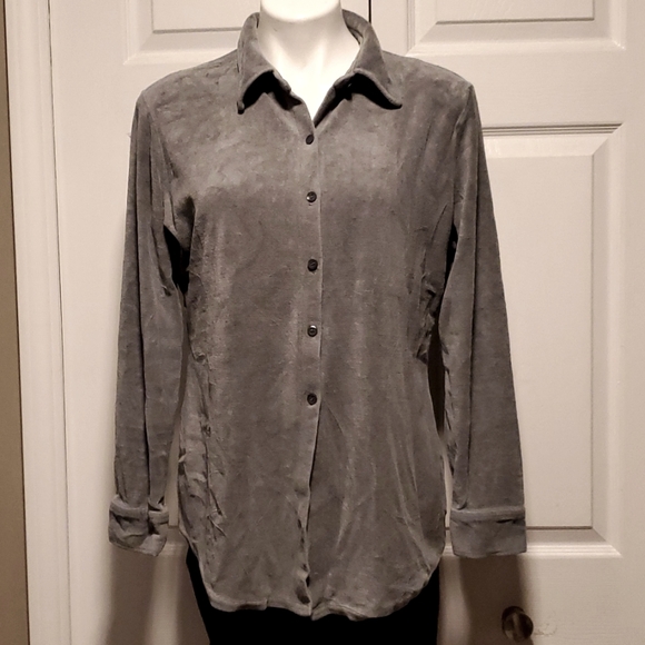 Express World Brand Faux Velvet Women's Button Down Long Sleeve - Size Large - Picture 1 of 8